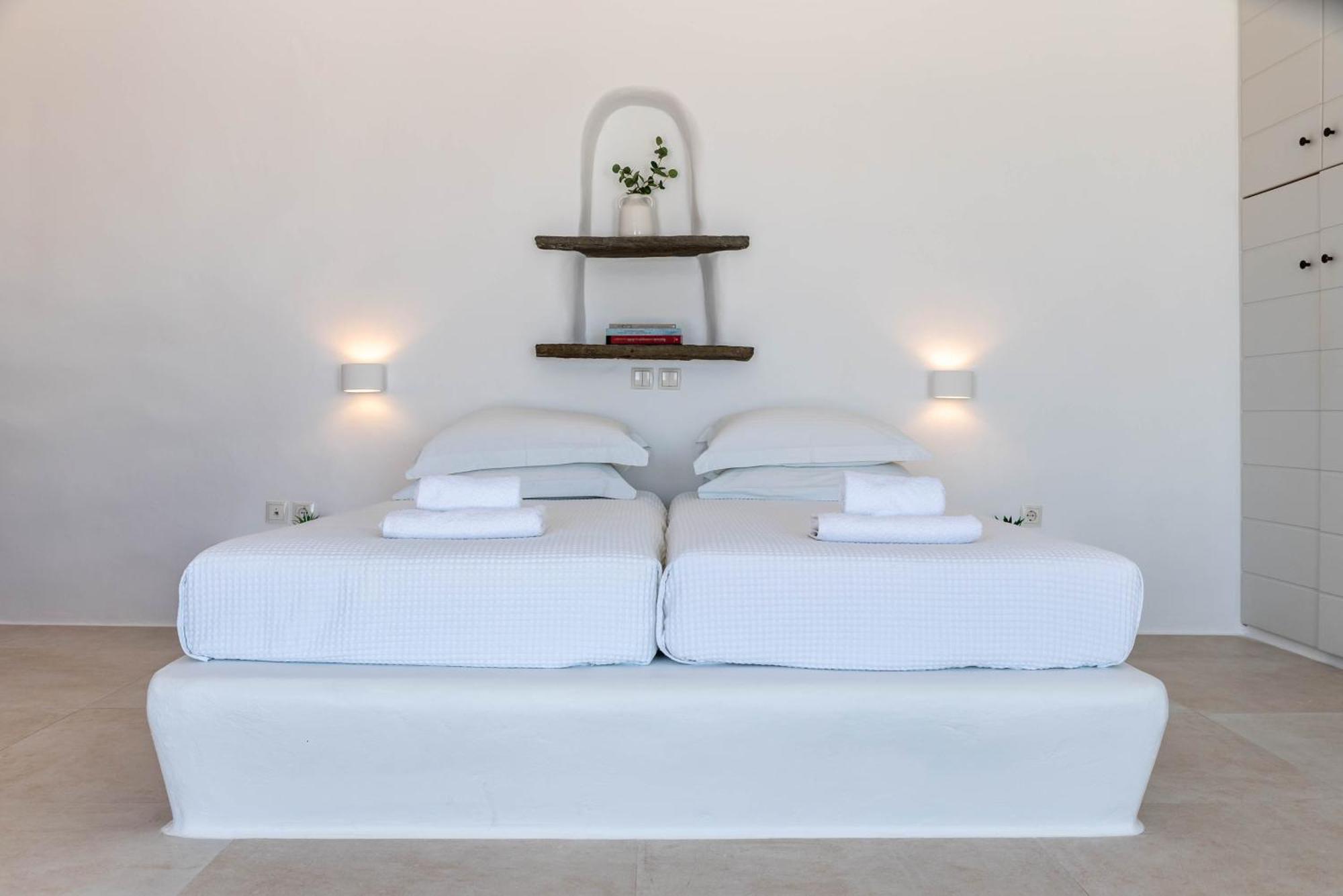 Cavos Aparthotel Agios Sostis  Rum bild
