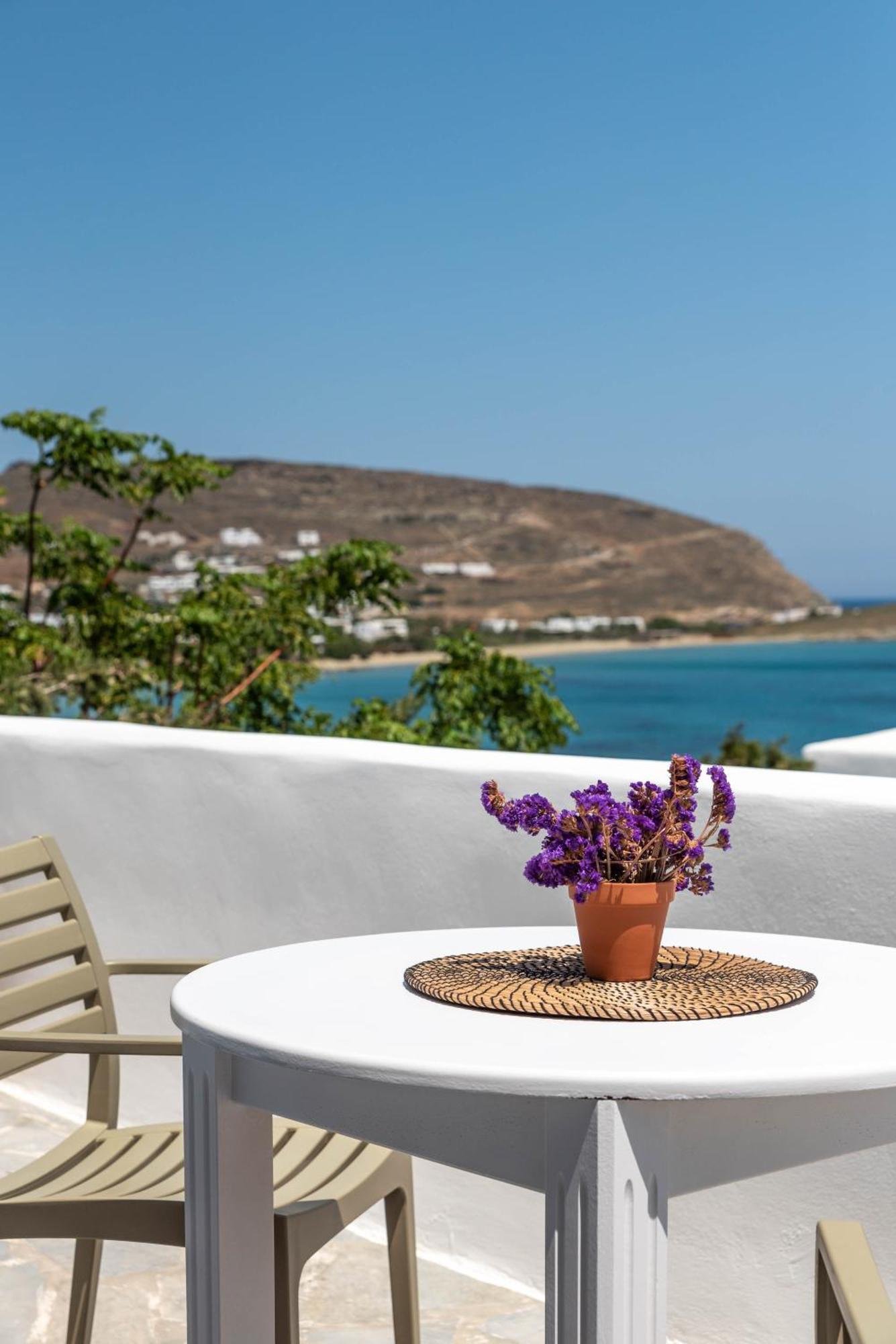 Cavos Aparthotel Agios Sostis  Rum bild