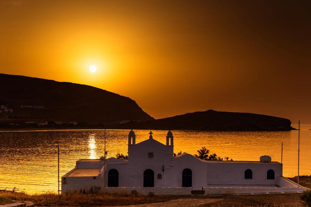 Cavos Aparthotel Agios Sostis  Exteriör bild